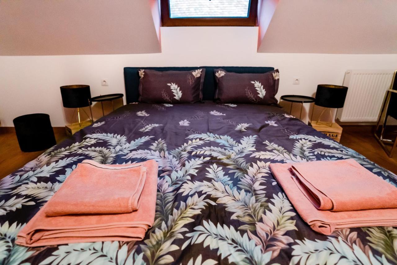 Galeria Grafit Apartments Sibiu Luaran gambar