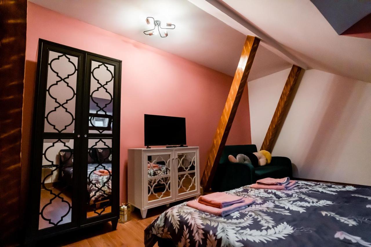 Galeria Grafit Apartments Sibiu Luaran gambar