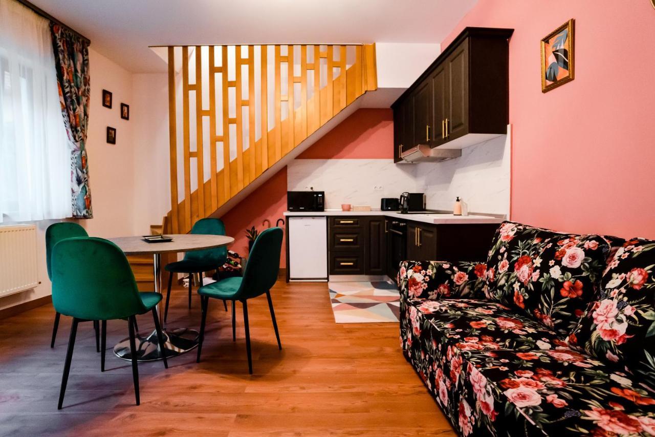 Galeria Grafit Apartments Sibiu Luaran gambar
